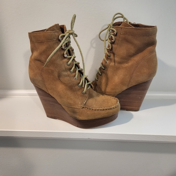 Coach "Liana" Booties - Picture 3 of 7